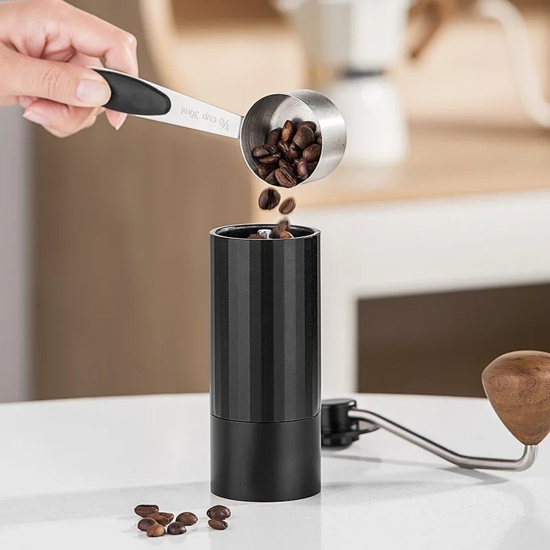 Mini Molino Manual Portátil Ajustable para Viaje - Imagen 3